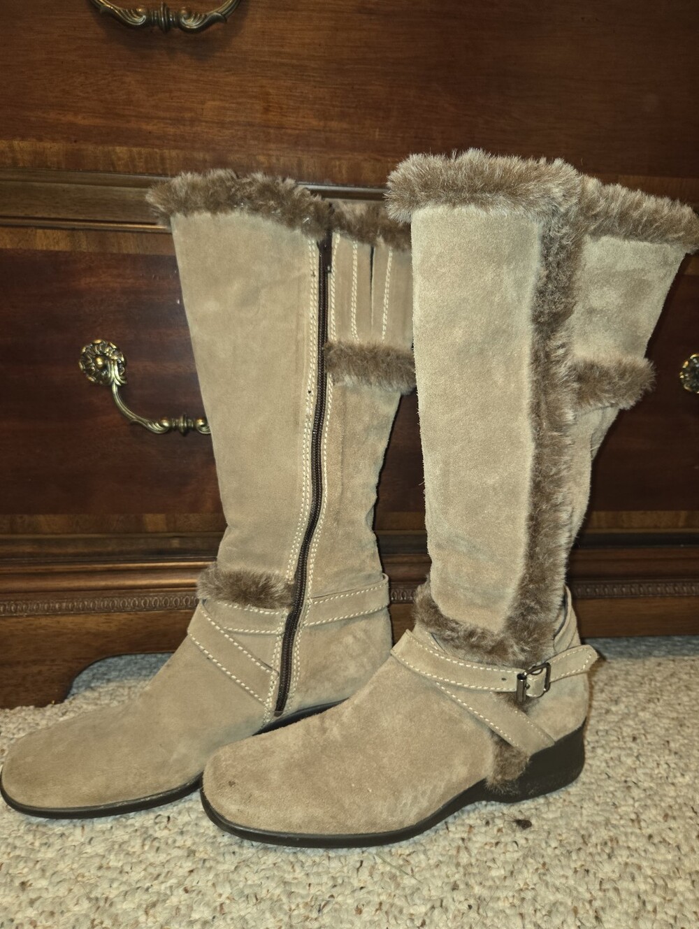 Winter Boots Sz 8 Super Cute